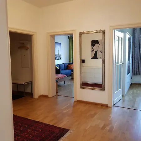 Frankfurter Tor Apartman Berlin
