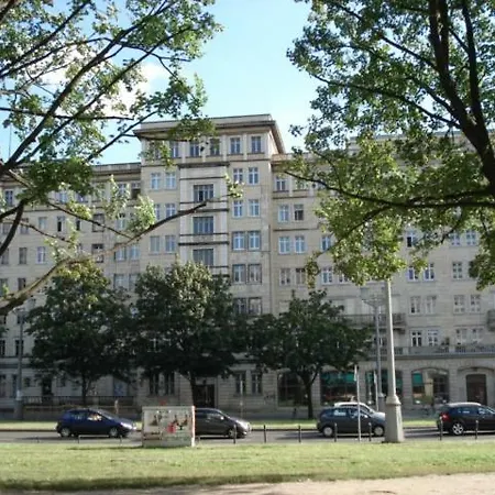 Apartment Frankfurter Tor Berlin