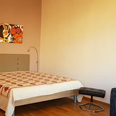 Apartment Frankfurter Tor Berlin